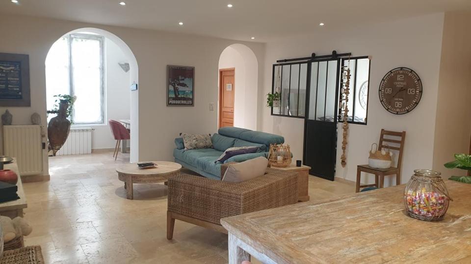 Rdc De Maison Avec Terrasse Barbecue Toulon Bagian luar foto